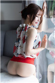 美女光屁股